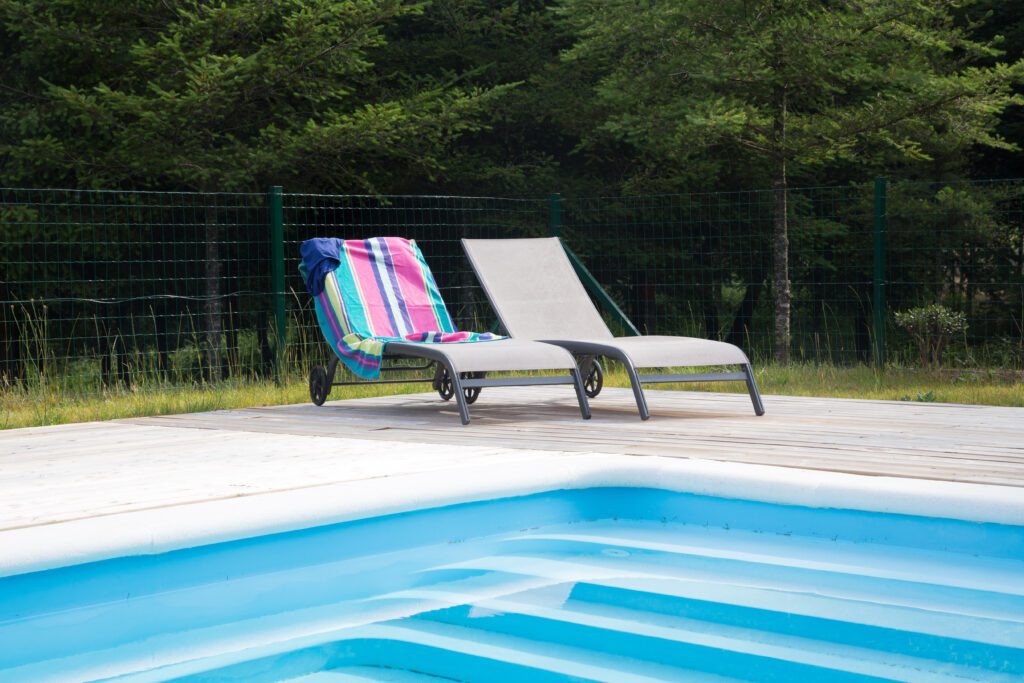 Tumbonas de la piscina